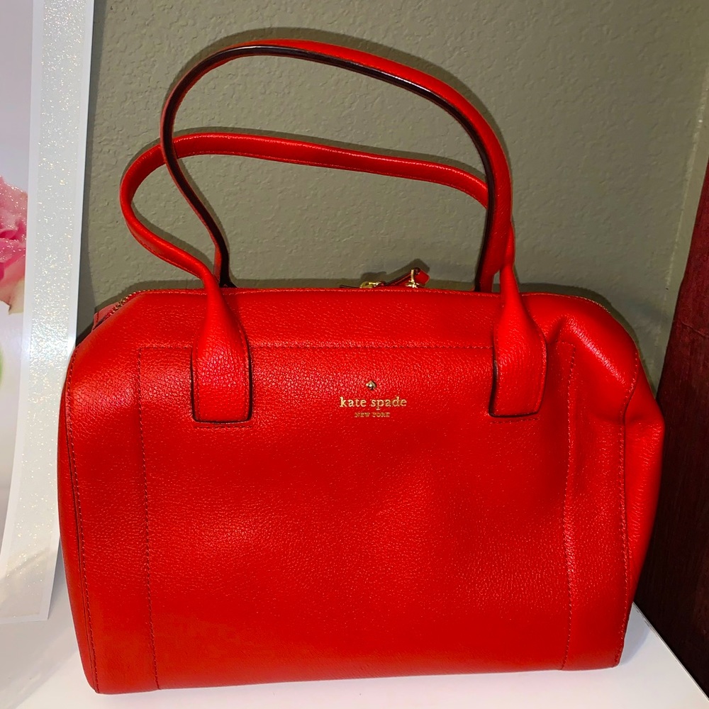 Kate Spade New York leather shoulder bag